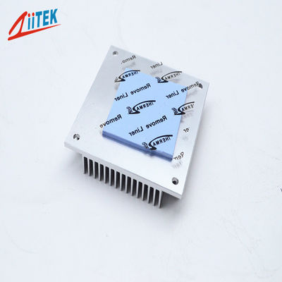 durabilidad del silicón termal obediente de Rohs del cojín del ³ 3.0g/cm alta para los routers