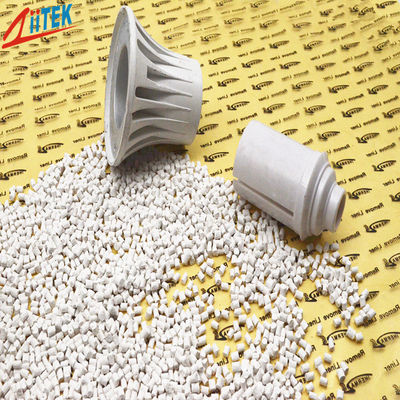 Granulados de nylon conductores térmicos de LED Pellet forma material conductor de calor de plástico blanco