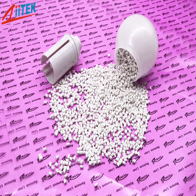 Plastico conductor de calor de nylon de alto rendimiento de bajo peso para viviendas LED
