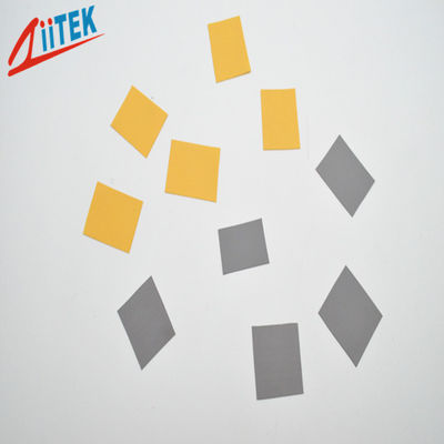 Material aislante térmico de silicona autoadhesivo conductor térmico Hoja de aislamiento para equipos de comunicación