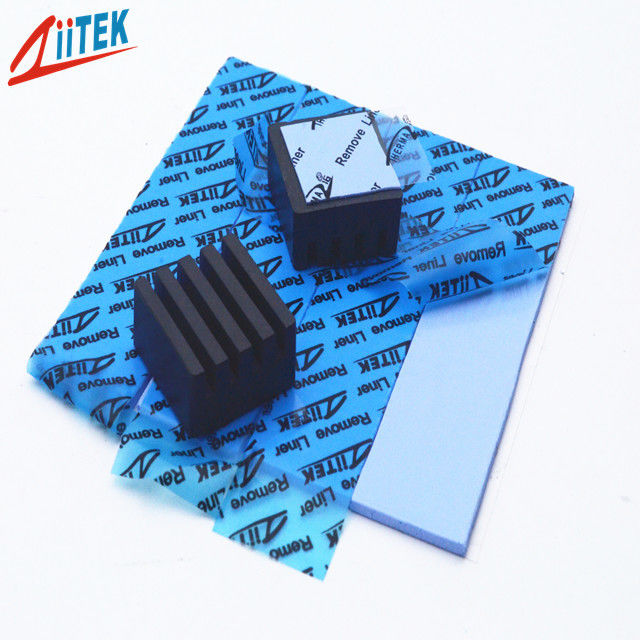 Color azul del alto cojín eficaz de la CPU del cojín del llenador de huecos del silicón 3.0W/Mk para la fuente de alimentación