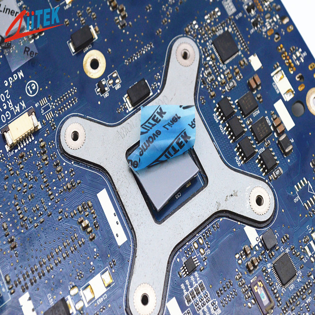 China Pad térmico a medida Pad térmico aislado resistente a altas temperaturas para computadoras portátiles GPU