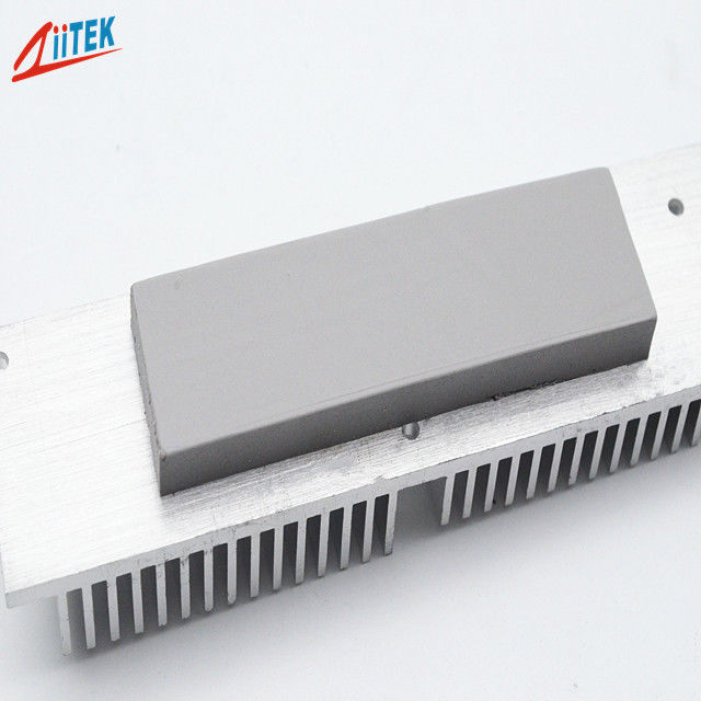Pad térmico de aislamiento de silicona conductor de relleno de huecos de enfriamiento Pad térmico para batería Ev