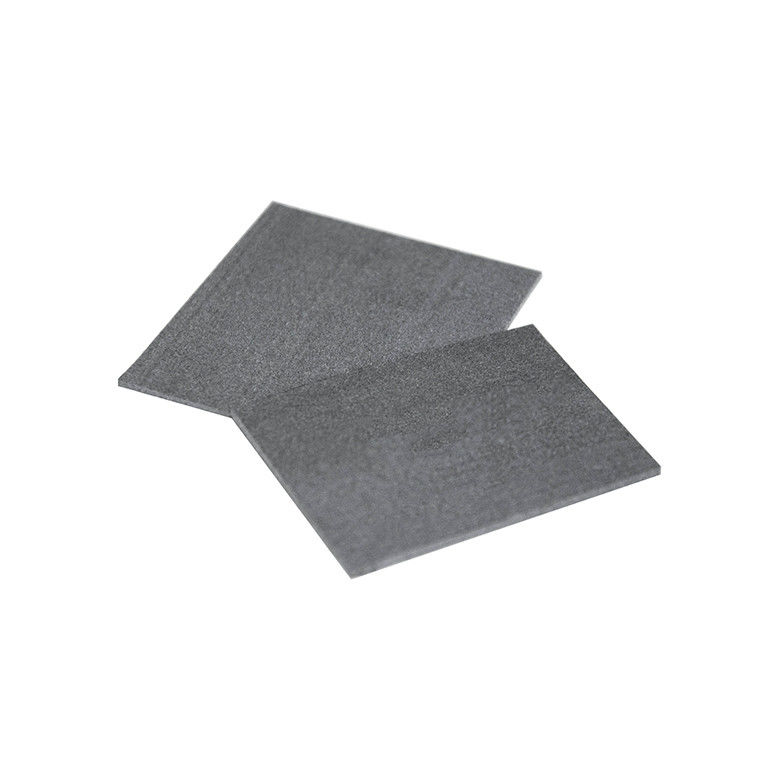 Trabajos bajo baja presión con almohadillas térmicas basadas en fibra de carbono para la industria optoelectrónica